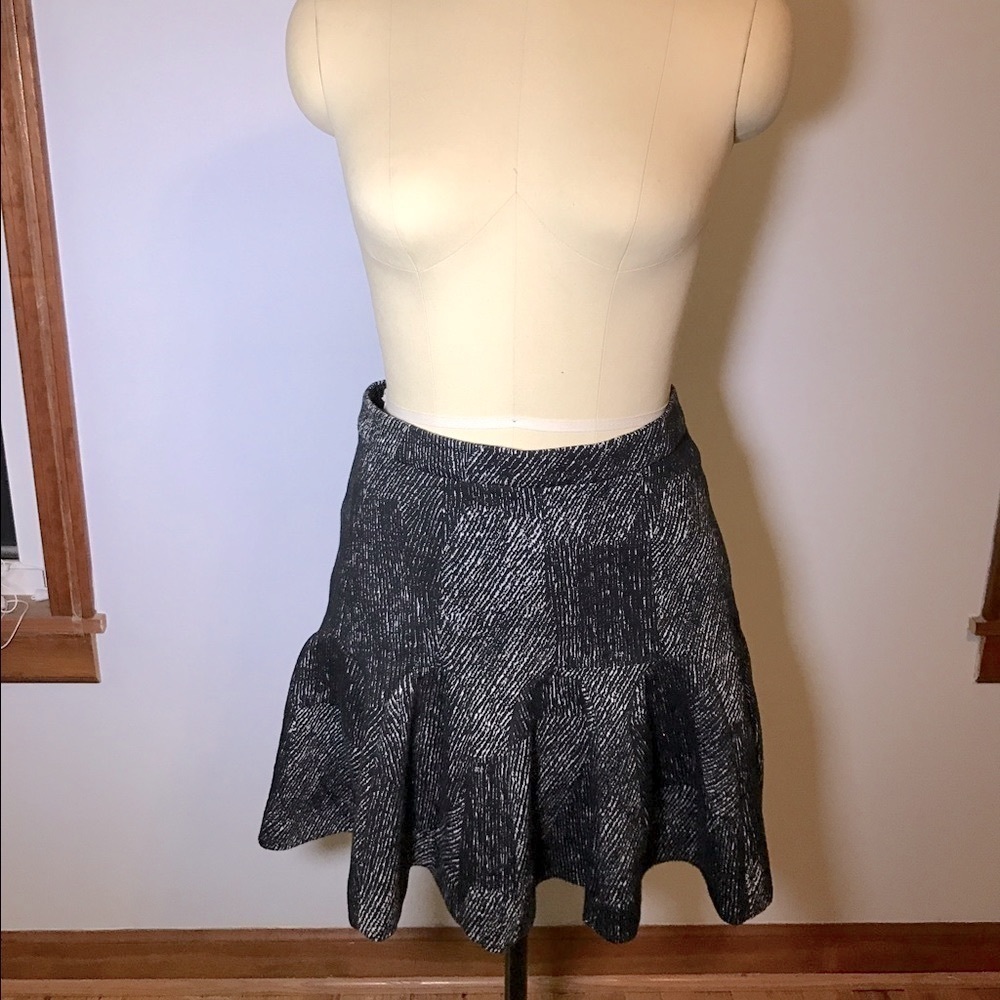 Banana Republic Pleated Skirt- Black- Size 14
